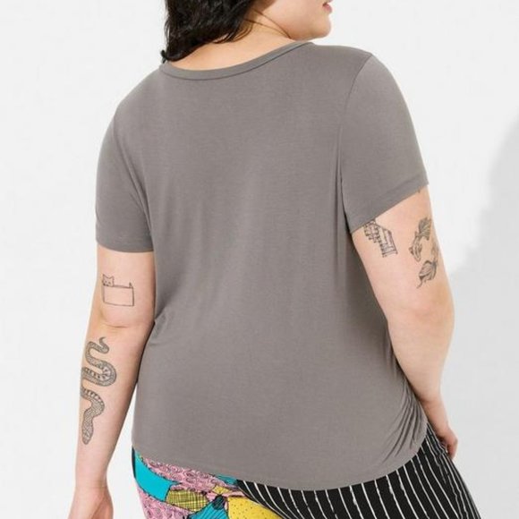 ❤️NWT VINTAGE TORRID TEE - NIGHTMARE BEFORE CHRISTMAS JACK & SALLY SUPER SOFT - Picture 3 of 13